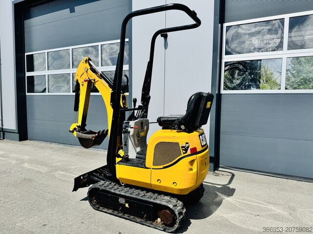 Miniexcavadora Caterpillar 300.9 MINIBAGGER