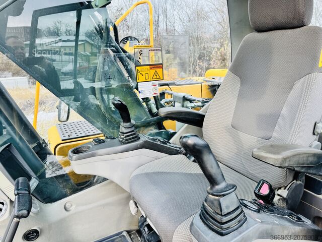 Kāpurķēžu ekskavators Volvo EC 180 C - 1. HAND
