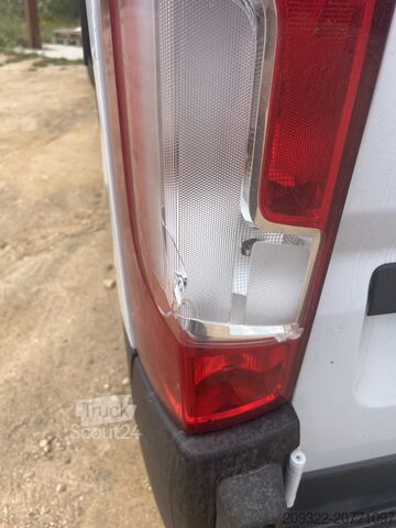 Caravane/camping-car Fiat Weinsberg Carabus 600 K | 4 Posti Letto | Completamente Attrezzato