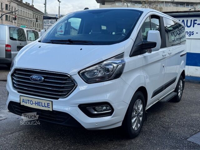 Minibüs Ford Tourneo Custom - 2 Schiebetüren