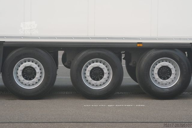 Hladilna polprikolica SCHMITZ CARGOBULL SKO 24/CARRIER 1550/DOPPELSTOCK/BLUMEN 258tsd km