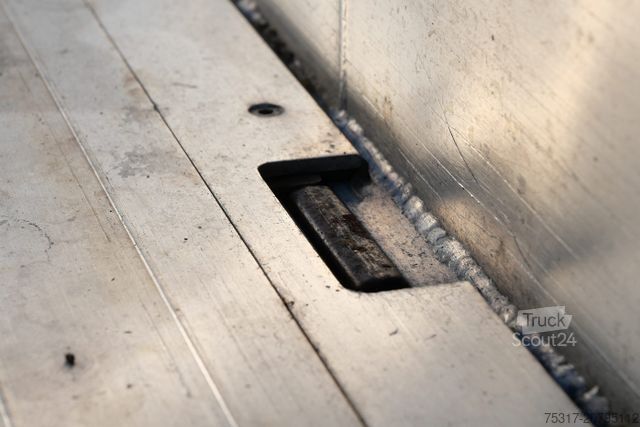 Polpriklopnik s premičnim dnom STAS S300ZX 90,3 m³ /7780 kg leer /BIOSTAR /ALU/LIFT