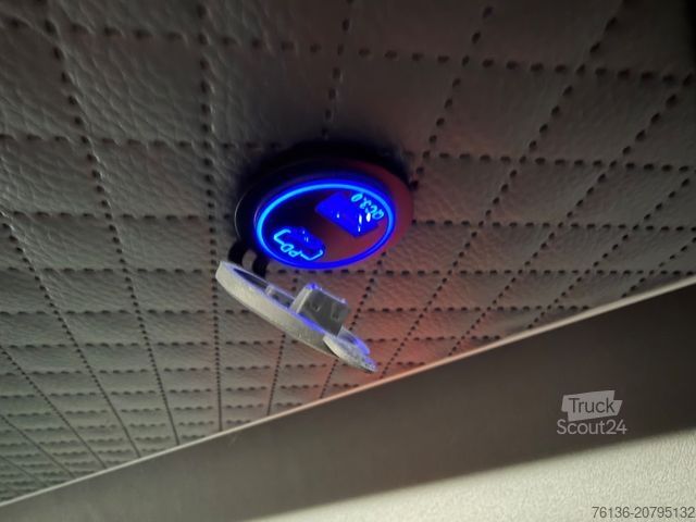 Kleinbus MERCEDES-BENZ Sprinter 519 23+1 Klima Standheizung Ahk El. Tür