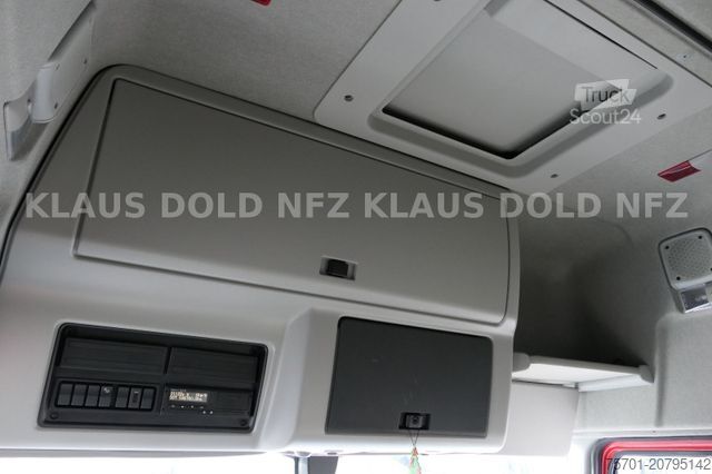 Tovorno vozilo s ravno platformo in ponjavo RENAULT DWide 18.320 Pritsche Plane Vollluft XL-Tank LBW