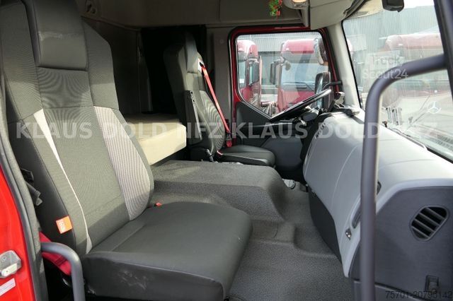 Tovorno vozilo s ravno platformo in ponjavo RENAULT DWide 18.320 Pritsche Plane Vollluft XL-Tank LBW