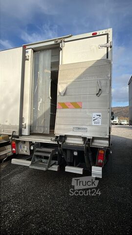 Camion frigorific renault midlum d 220