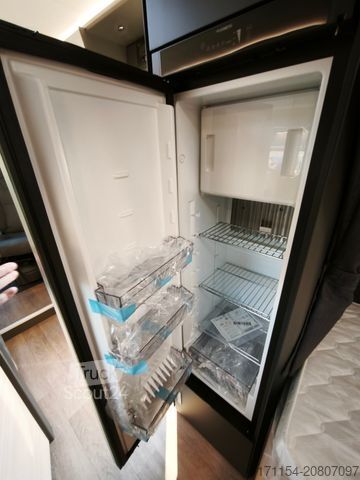 Camper semintegrato HOBBY Optima De Luxe T70 E Temp/GFK-Boden-Dach/Markise