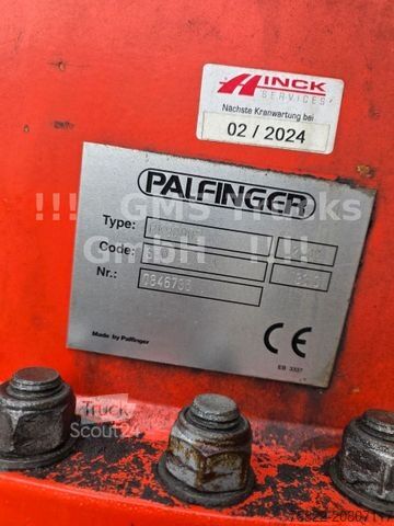 Grua montada em camião DAF 95XF / 8X4 / 35m Kran Palfinger PK90002 / WINCH