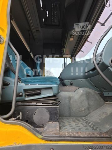 Trattore stradale standard DAF 95XF / 8X4 / 35m Palfinger Kran PK 90002 / Winch