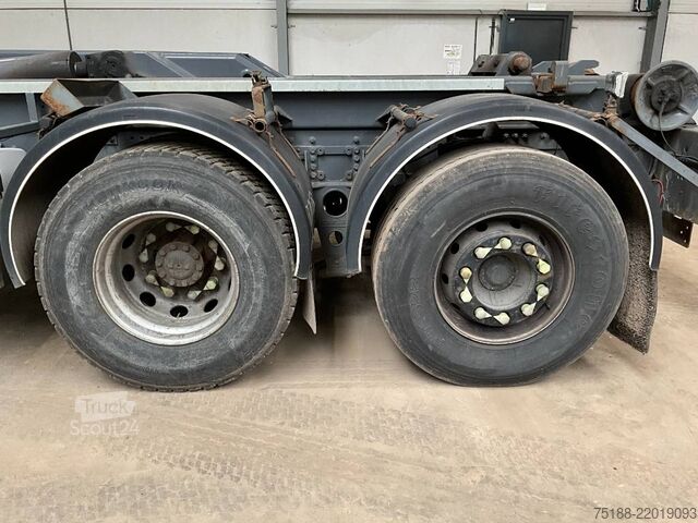 Haakarmsysteem DAF CF 75