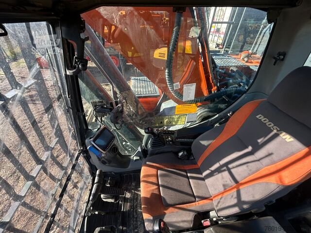 Crawler excavator DOOSAN DX380LC-5