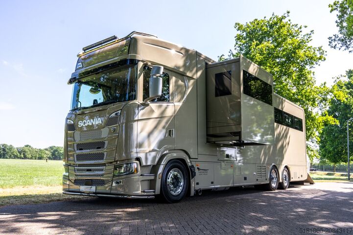 Paarden transport Scania S500 New Scania S500 STX! 6 horses plus living...