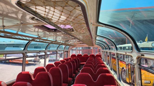 Medkrajevni avtobus SETRA Kässbohrer Setra S 11