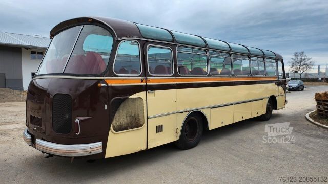 Medkrajevni avtobus SETRA Kässbohrer Setra S 11