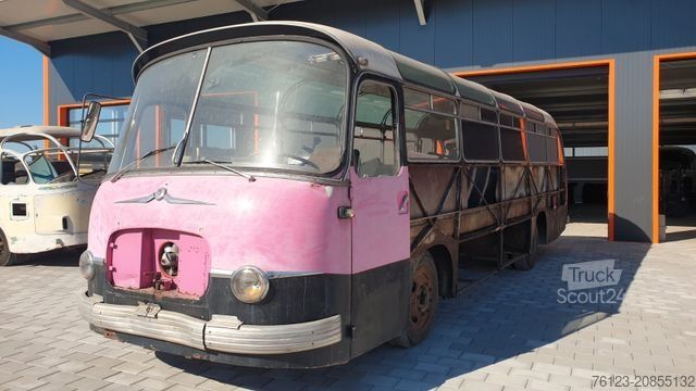 Medkrajevni avtobus SETRA Kässbohrer Setra S 11