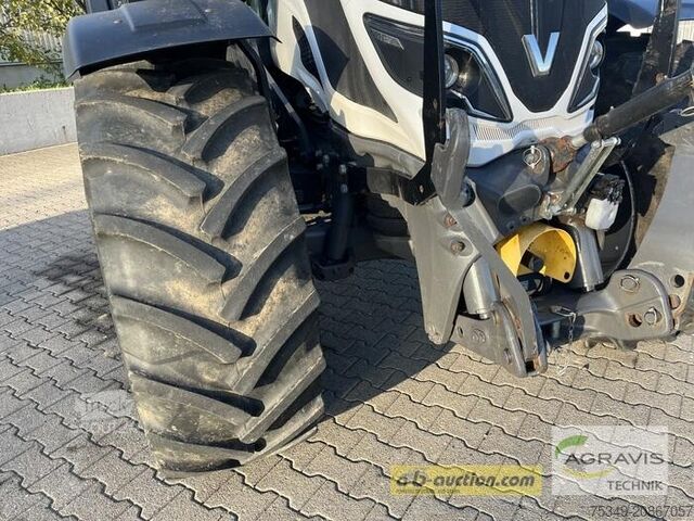 Tractor Valtra T 174 A