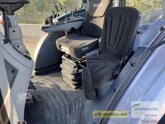 Traktor Valtra T 174 A