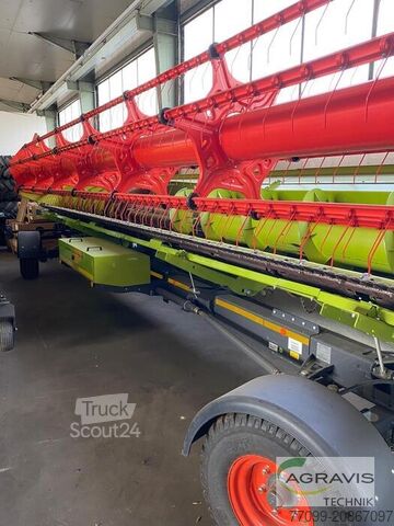 Biçerdöver Claas TRION 750