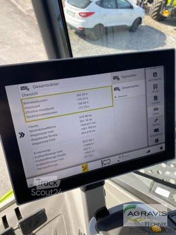 Biçerdöver Claas TRION 750