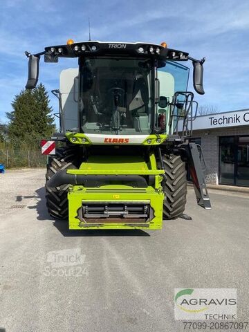 Biçerdöver Claas TRION 750