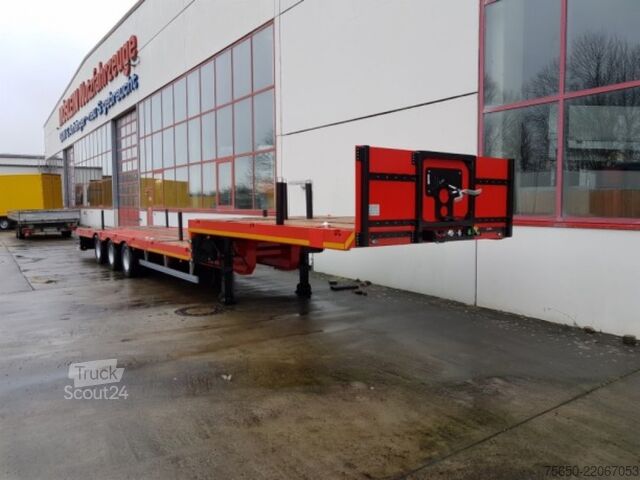 Lavbygd semitrailer Möslein STO 3 Schwebheim  3 Achs Satteltieflader Plato