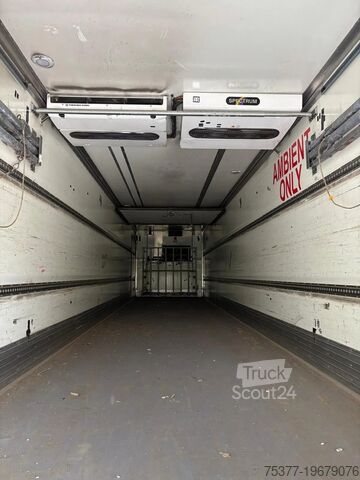 Gekoeld/bevroren transport Gray and Adams Thermo King SLXe Spectrum,roller shutter door,s...
