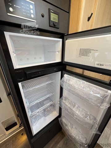 Polintegriran avtodom SUNLIGHT T 68 Adventure, Navi,RFK,Markise,REMIS,AKTION