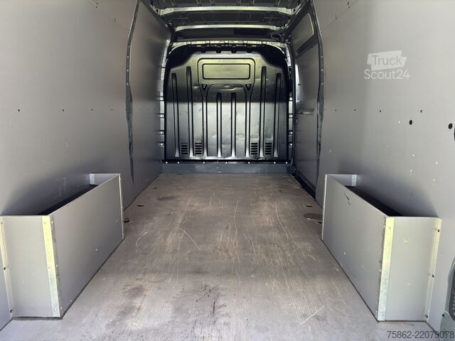 Korkeakattoinen farmari Renault Master T35 180 L3H2 Trekhaak + Sidebars