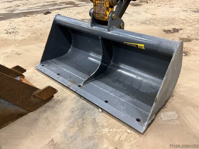 Miniexcavadora JCB 8008 CTS