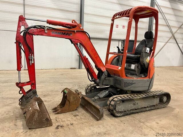 Mini bager Yanmar Vio 20-4