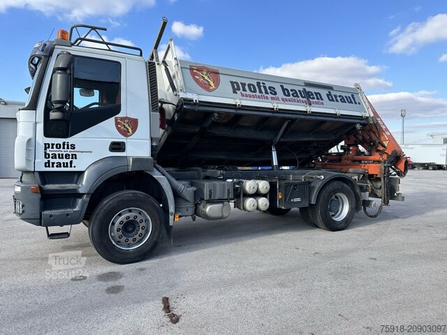 Basculantă IVECO Trakker, Kipper Kran