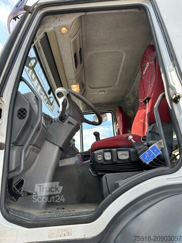 Basculantă IVECO Trakker, Kipper Kran