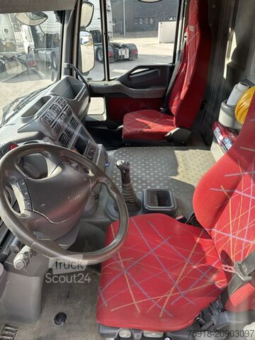 Basculantă IVECO Trakker, Kipper Kran