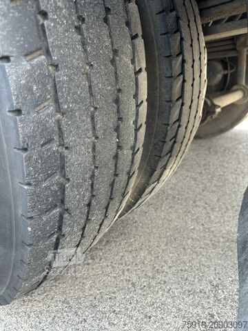 Basculantă IVECO Trakker, Kipper Kran