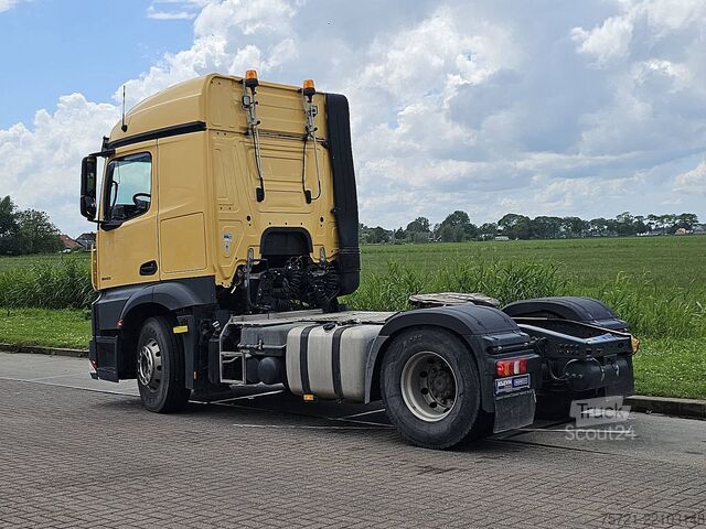 Standaard trekker MERCEDES-BENZ ACTROS 1843
