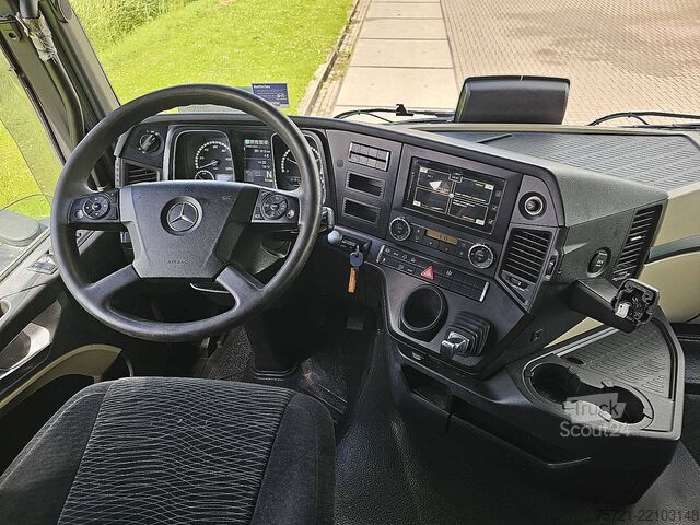 Standaard trekker MERCEDES-BENZ ACTROS 1843