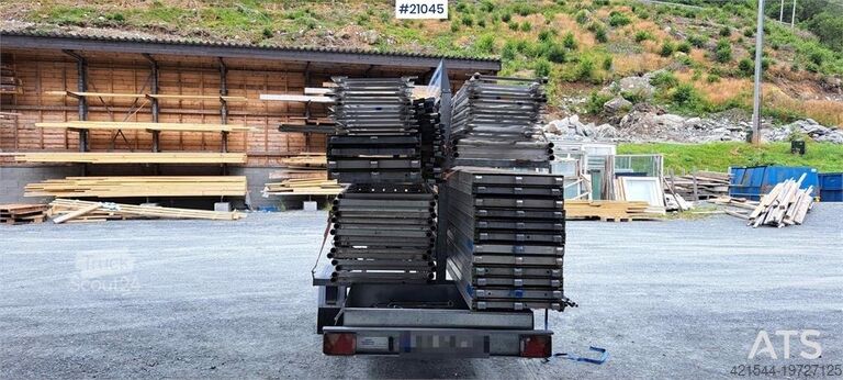 Temared telinevaunu, muk. 162 m² telineitä  Temared scaffolding trailer w/ 162m2 scaffolding