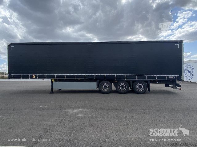 Semirimorchio con telone Schmitz Cargobull Semitrailer Curtainsider Standard