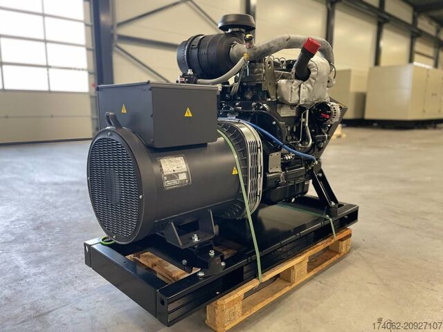 Agregado JCB 448TGWA-72 - 80kVA marine genset St-5 - DPX-22002