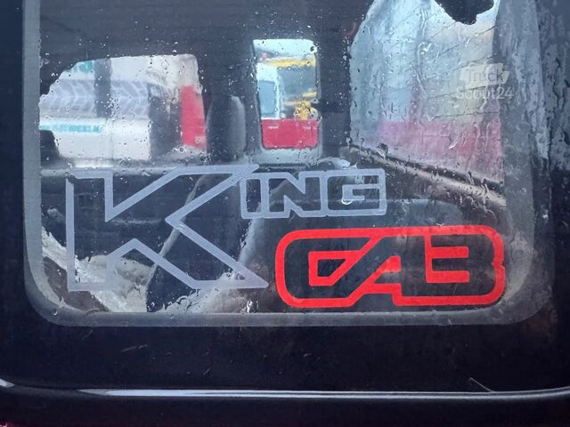 SUV Nissan KING CAB **4X4-2500DIESEL**