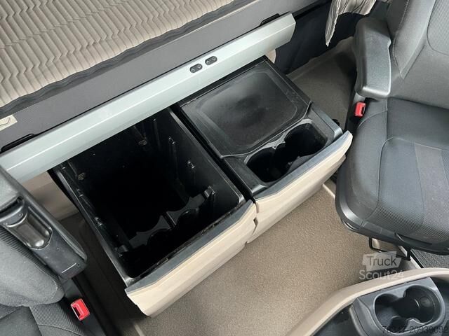 Standard nyergesvontató DAF XG 480 FT TraXon ZF-Intarder 2x Tank 1.195 Liter