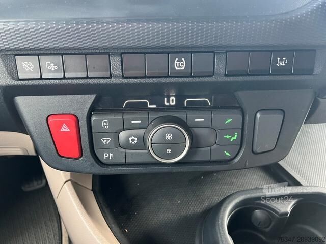 Standard nyergesvontató DAF XG 480 FT TraXon ZF-Intarder 2x Tank 1.195 Liter