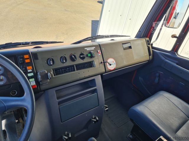 Skriňová dodávka MERCEDES-BENZ 812 D Vario Doka 6-Sitzer Feuerwehr TSF-W AHK