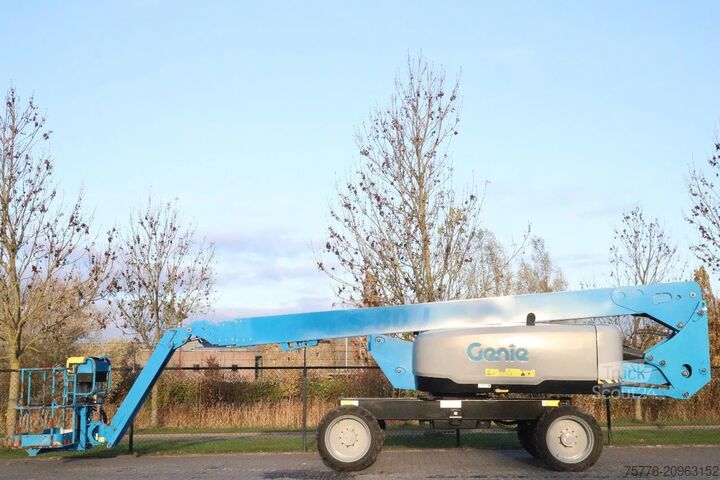 Platformă de lucru telescopică articulată Genie S-80 J | 26.5 METER | 300 KG | LOW HOURS