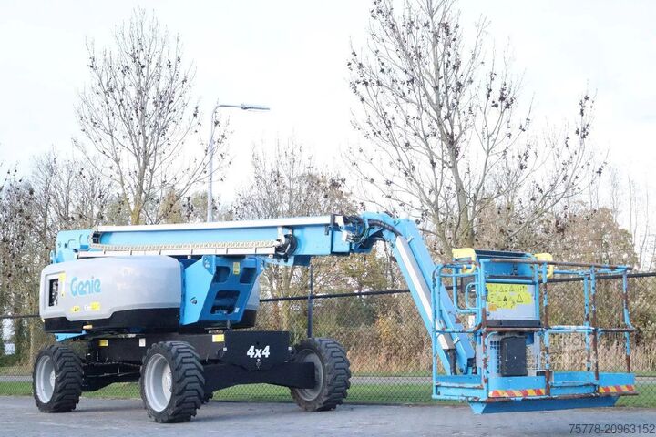 Platformă de lucru telescopică articulată Genie S-80 J | 26.5 METER | 300 KG | LOW HOURS