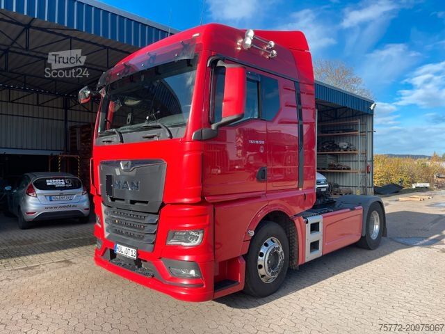 Veszélyes anyagokat szállító teherautó MAN TGX XLX 18.510 4x2 BL SA - ADR - TOP ZUSTAND!