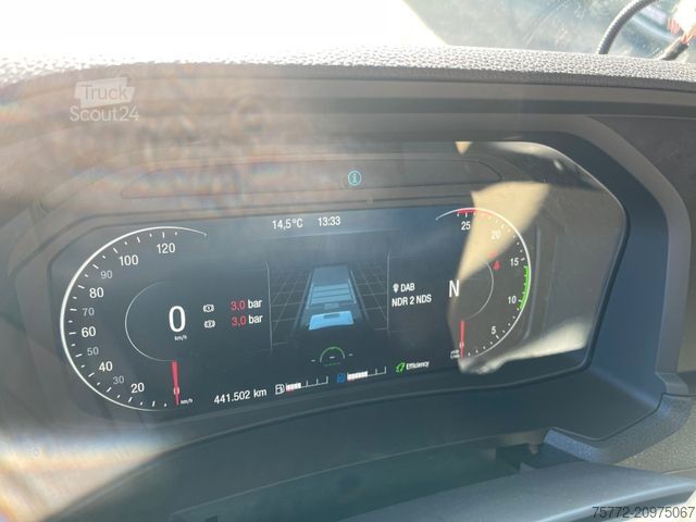 Veszélyes anyagokat szállító teherautó MAN TGX XLX 18.510 4x2 BL SA - ADR - TOP ZUSTAND!