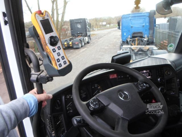 Abrollkipper MERCEDES-BENZ 2545 L/ Meiller Abroller/ Lenkachse