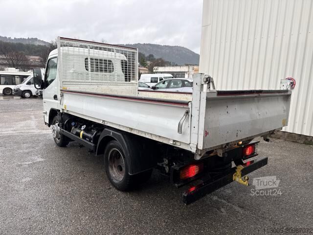 شاحنة نقل صغيرة قلاب  Canter 3s15