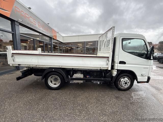 شاحنة نقل صغيرة قلاب  Canter 3s15